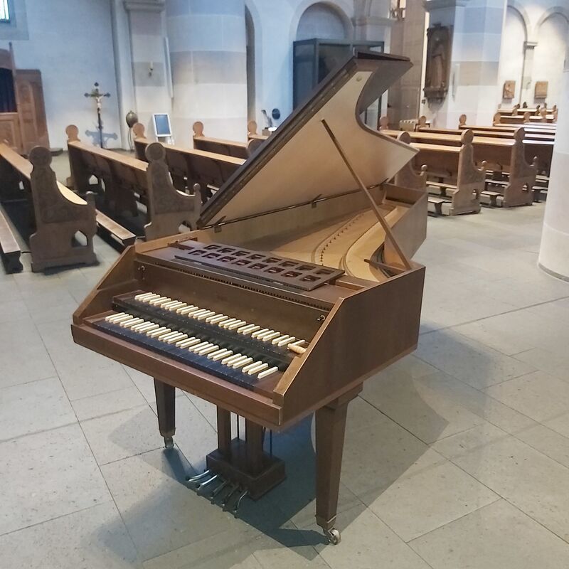 Pedal-Cembalo Neupert