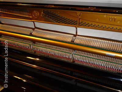 Klavier Yamaha U1