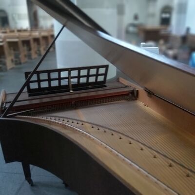 Pedal-Cembalo Neupert